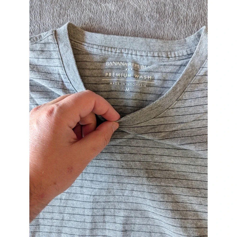 Banana Republic Mens Premium Wash Striped T-Shirt Gray Short Sleeve Crewneck M